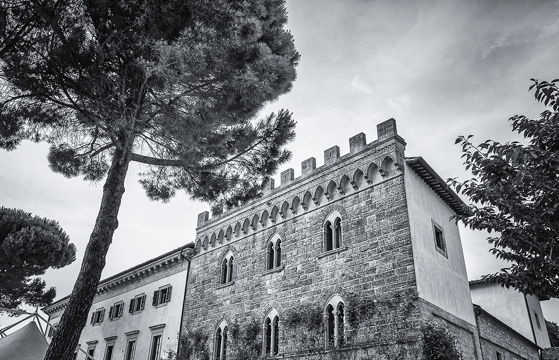 Tuscany Wedding in borgo pignano